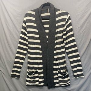 Cardigan Striped Gray & White With Pockets Size | M
